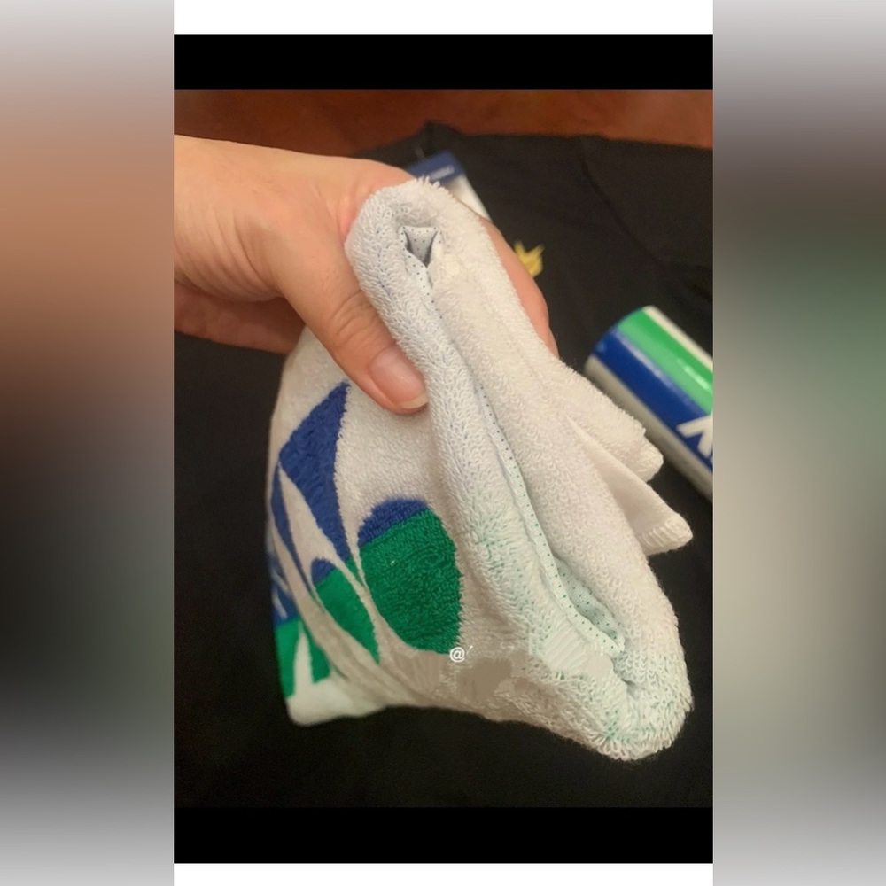 Yonex‎ Sports Towel Badminton Tennis Sports White Cotton 100% - Picture 2 of 9